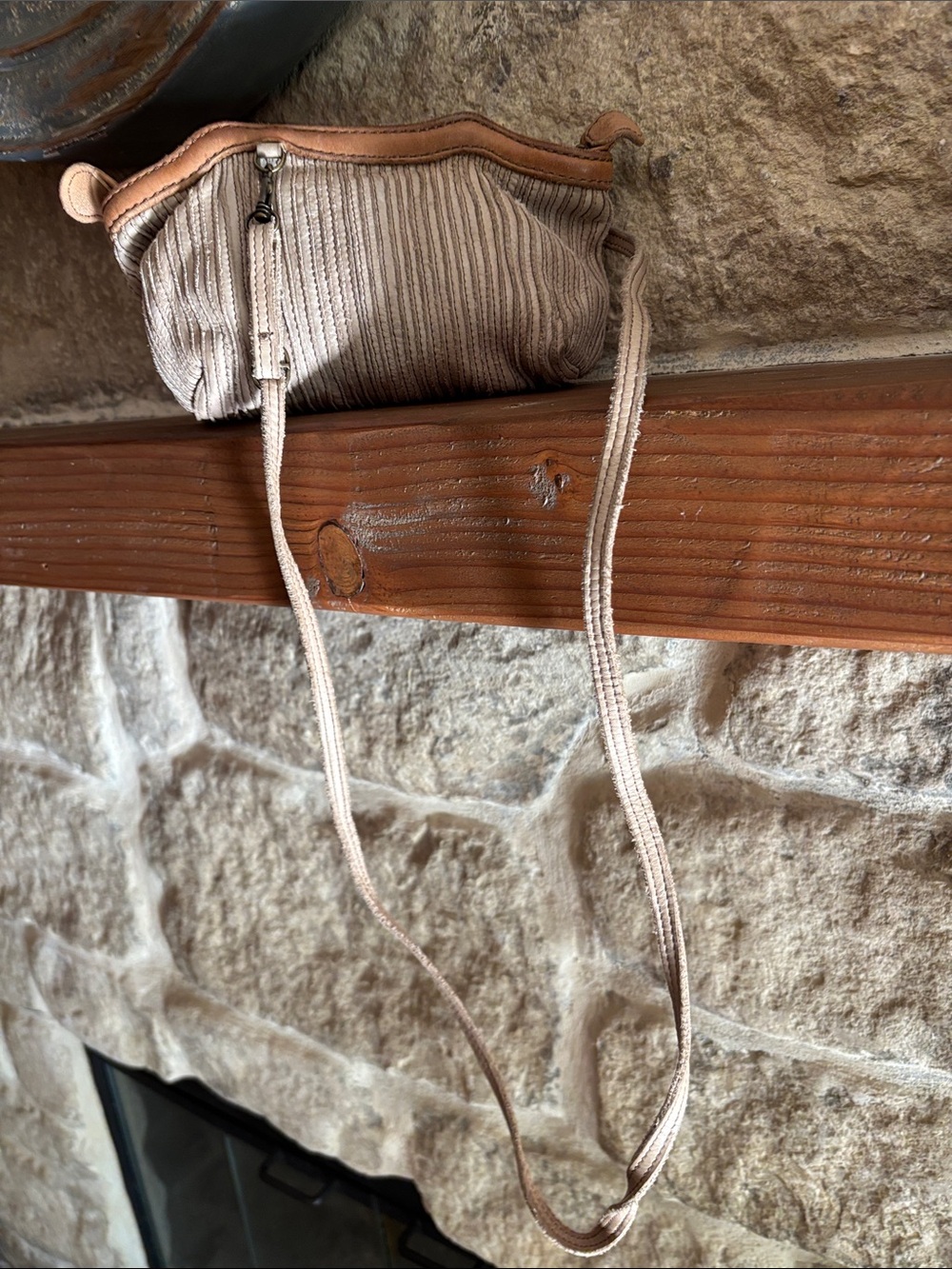 MAJO Neutral Ribbed Crossbody Bag – Lightweight Women’s Shoulder Bag
